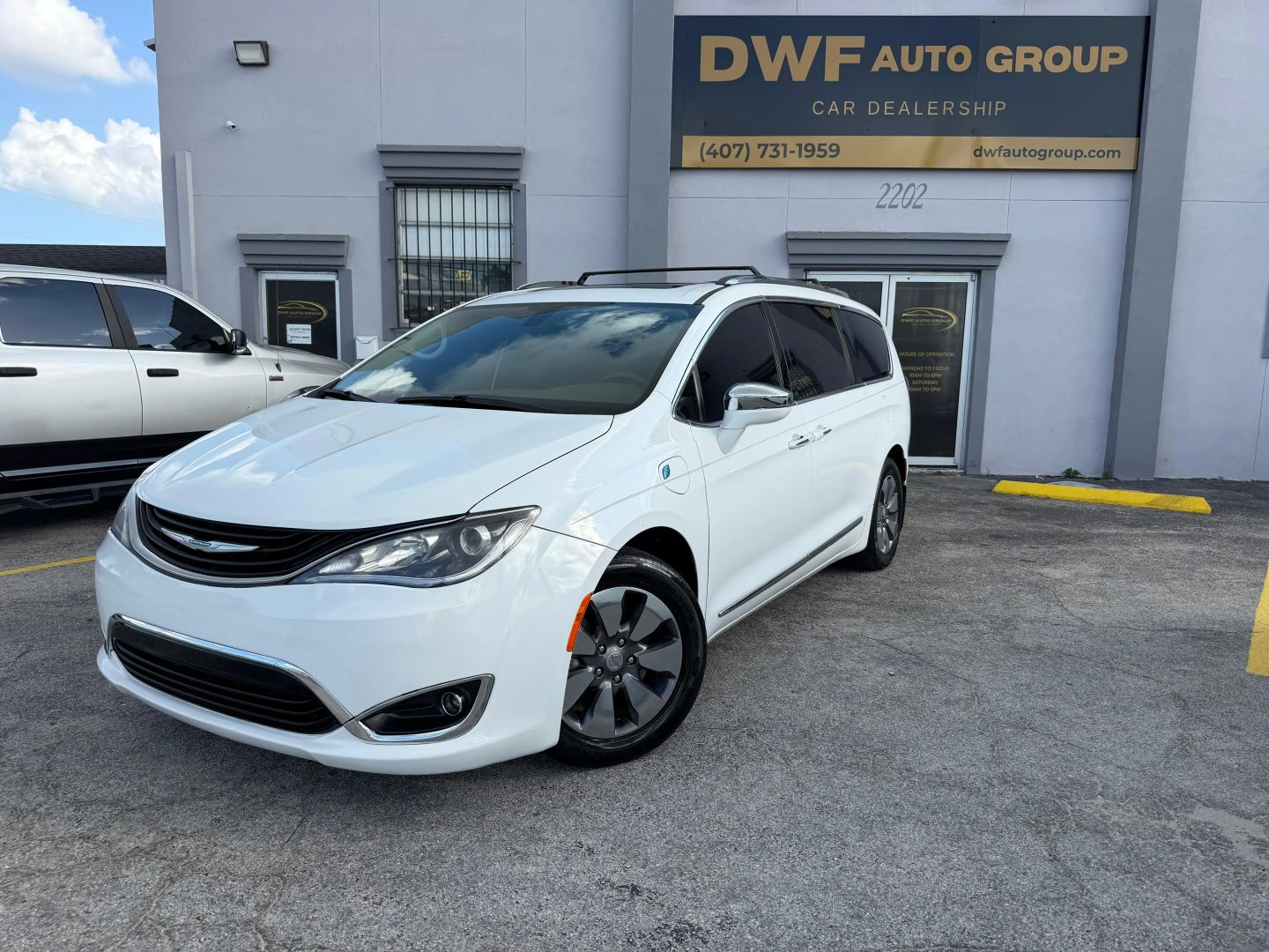 chrysler pacifica hybrid 2019 2C4RC1N74KR508779 image chrysler pacifica hybrid 2019 2C4RC1N74KR508779 image